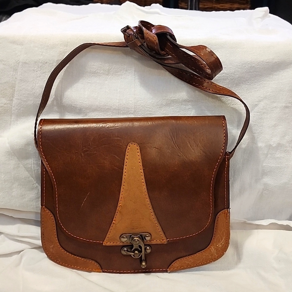Vintage Brown Leather Saddle Crossbody Bag with Brass Swing Arm Clasp